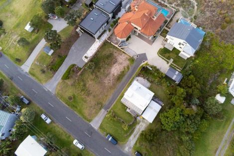 Photo of property in 124a Ocean Beach Road, Tairua, 3508