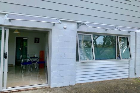Photo of property in 22 Scotstoun Place, Glen Eden, Auckland, 0602