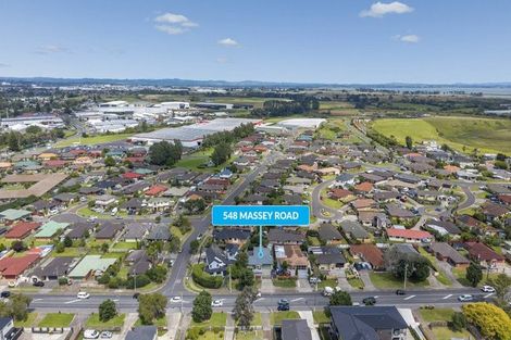 Photo of property in 548 Massey Road, Mangere, Auckland, 2022