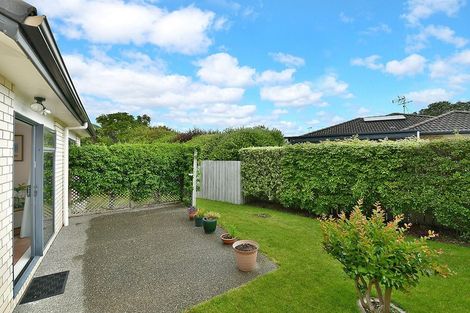 Photo of property in 12 Francis Skinner Place, Orewa, 0931