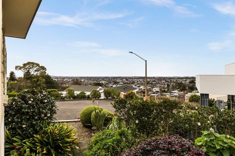 Photo of property in 2/89 Churchill Drive, Taradale, Napier, 4112