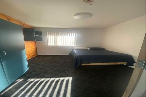 Photo of property in 3/125 Carrington Road, Point Chevalier, Auckland, 1025