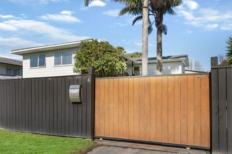 Photo of property in 4 Katrina Place, Massey, Auckland, 0614