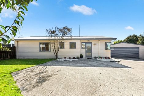 Photo of property in 8 Brough Place, St Andrews, Hamilton, 3200