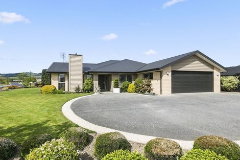 Photo of property in 48 Hagart-alexander Drive, Mosgiel, 9024