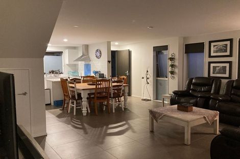 Photo of property in 7c Yeoman Place, Howick, Auckland, 2014