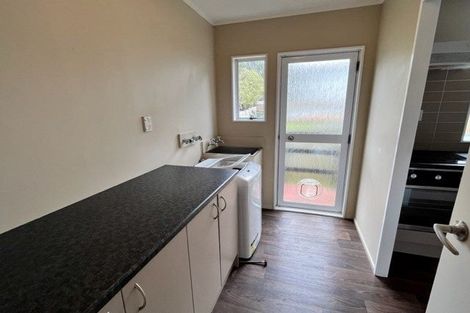 Photo of property in 2/34 Sandgate Avenue, Botany Downs, Auckland, 2010