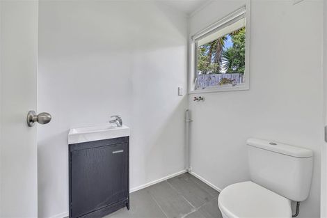 Photo of property in 4 Bacot Place, Howick, Auckland, 2014