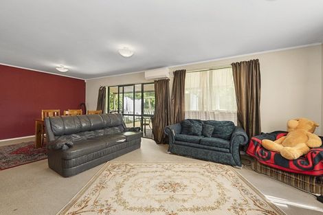 Photo of property in 9a Trigg Place, Bader, Hamilton, 3206