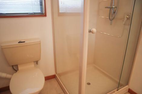 Photo of property in 11 Amdale Avenue, Broomfield, Christchurch, 8042