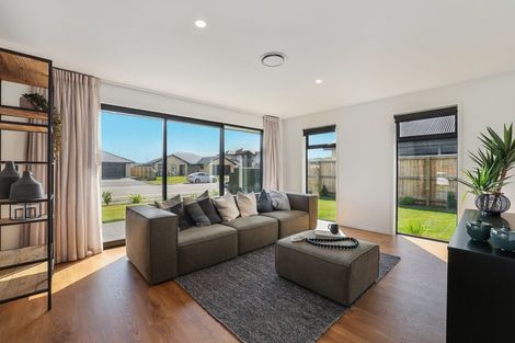 Photo of property in 16 Whitburn Avenue, Halswell, Christchurch, 8025