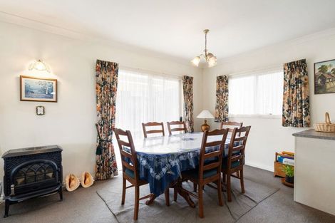 Photo of property in 126 Collins Road, Melville, Hamilton, 3206