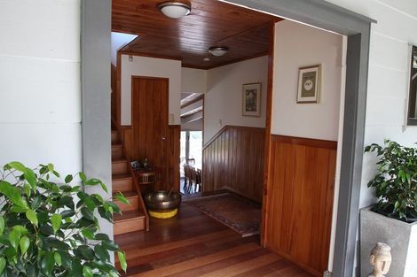 Photo of property in 128 Lone Kauri Road, Karekare, Auckland, 0772