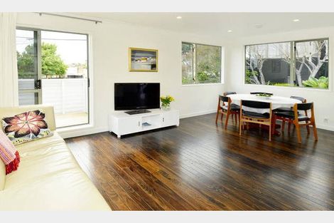 Photo of property in 30 Regent Street, Devonport, Auckland, 0624