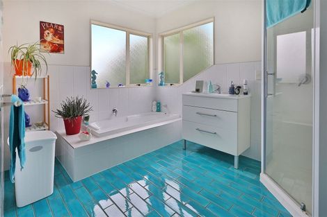 Photo of property in 27c Swanson Road, Henderson, Auckland, 0610