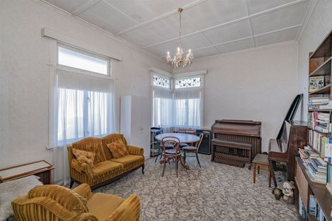 Photo of property in 402 Queen Sh25 Street, Thames, 3500