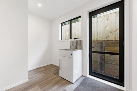 Photo of property in 30c Russell Road, Manurewa, Auckland, 2102