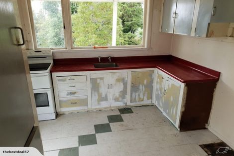 Photo of property in 56 Pah Road, Cockle Bay, Auckland, 2014