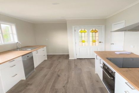 Photo of property in 94 Nicholson Road, Khandallah, Wellington, 6035