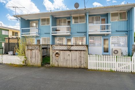 Photo of property in 7/100 Martin Street, Wallaceville, Upper Hutt, 5018