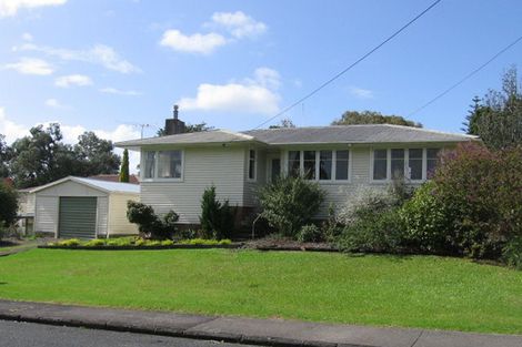 Photo of property in 3 Preston Avenue, Henderson, Auckland, 0610