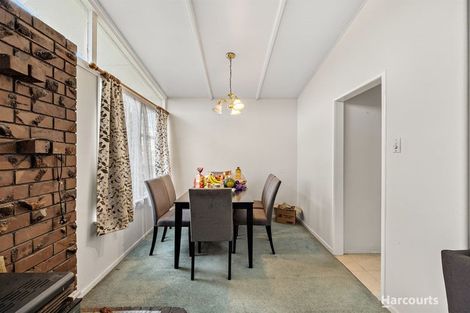 Photo of property in 2 Coburg Street, Henderson, Auckland, 0612