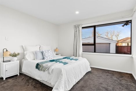 Photo of property in 33 Everest Street, Burnside, Christchurch, 8053