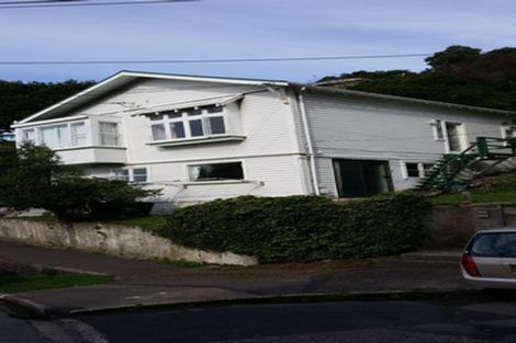 Photo of property in 75 Todman Street, Brooklyn, Wellington, 6021