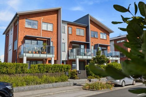 Photo of property in 11 Danga Lane, Hobsonville, Auckland, 0616