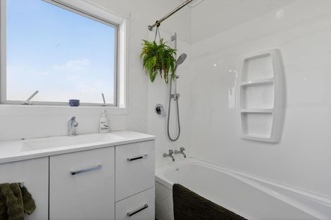 Photo of property in 143 Rangiora Road, Kaiwaka, 0573
