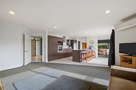 Photo of property in 8 Amoka Crescent, Parklands, Christchurch, 8083
