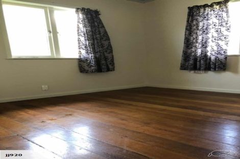 Photo of property in 17a Kereru Street, Henderson, Auckland, 0612