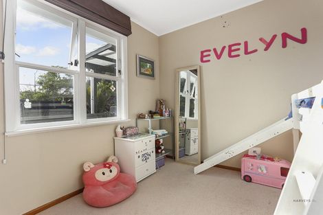 Photo of property in 115 Captain Scott Road, Glen Eden, Auckland, 0602