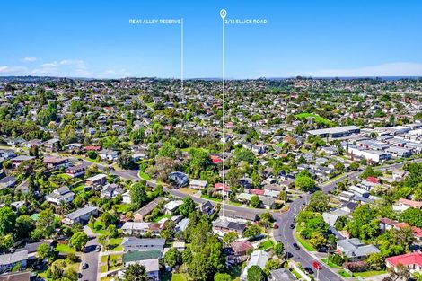 Photo of property in 2/12 Ellice Road, Totara Vale, Auckland, 0629