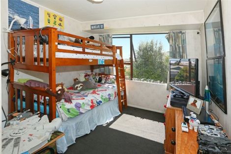 Photo of property in 1/1 Marlene Avenue, Te Atatu South, Auckland, 0610