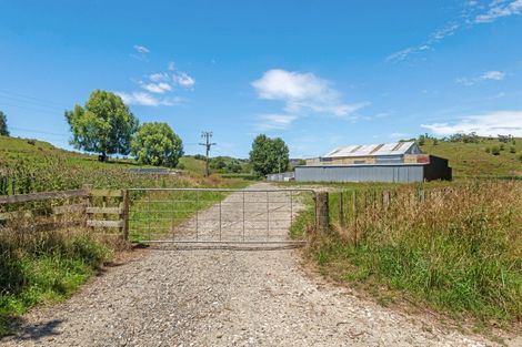 Photo of property in 95 Paremata Road, Tolaga Bay, 4077