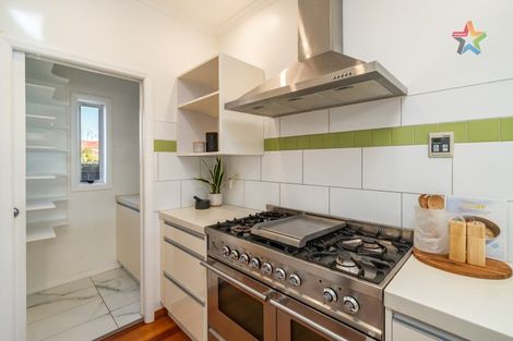 Photo of property in 11 Wai-iti Crescent, Woburn, Lower Hutt, 5010