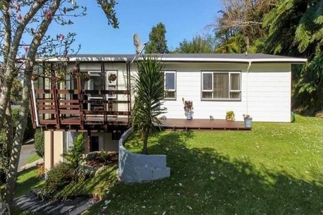 Photo of property in 6c Waterloo Place, Westown, New Plymouth, 4310
