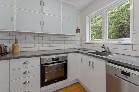 Photo of property in 4/31 Homebush Road, Khandallah, Wellington, 6035