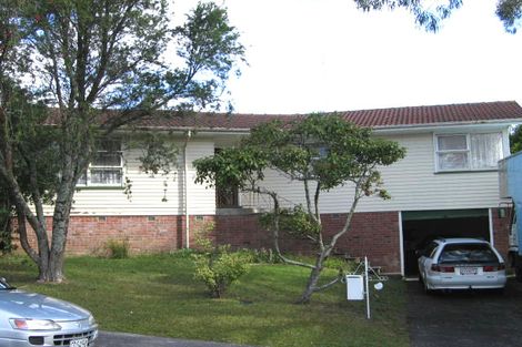 Photo of property in 2 Ashbourne Place, Glendene, Auckland, 0602