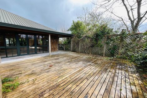 Photo of property in 233 Waihoehoe Road, Drury, 2577