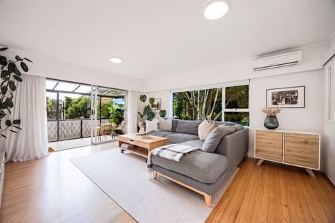 Photo of property in 2/14 Rowan Terrace, Te Atatu South, Auckland, 0610