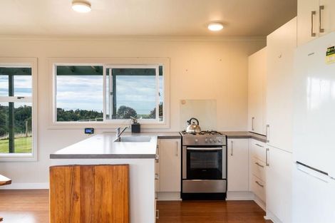 Photo of property in 326 Taieri Beach Road, Taieri Beach, Taieri Mouth, 9091