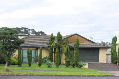 Photo of property in 72 Westerham Drive, Dannemora, Auckland, 2016