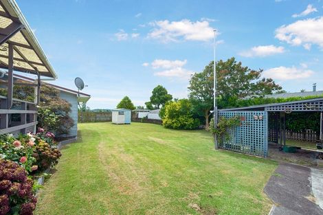 Photo of property in 2 Tapu Road, Huapai, Kumeu, 0810