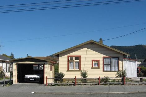 Photo of property in 11 George Street, Waimate, 7924