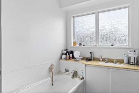 Photo of property in 92 Amanda Avenue, Dinsdale, Hamilton, 3204