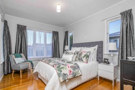 Photo of property in 1/15 Elizabeth Street, Papakura, 2110