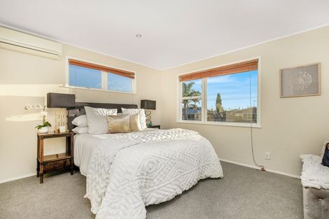 Photo of property in 4 Bexley Place, Pahurehure, Papakura, 2113