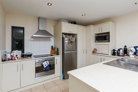 Photo of property in 5/7 The Avenue, Albany, Auckland, 0632